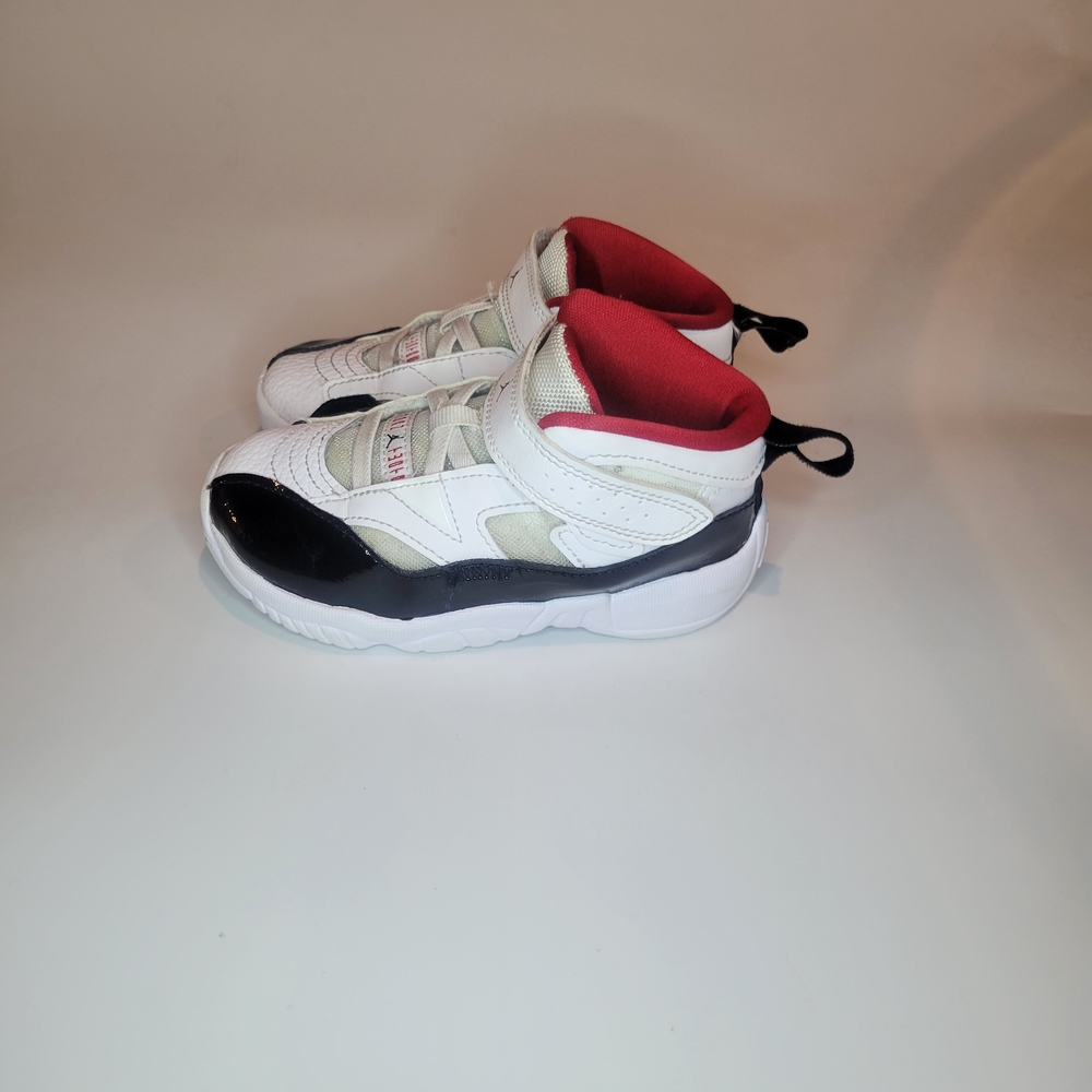 Jordan Jumpan Two Trey Size 9c In Kids